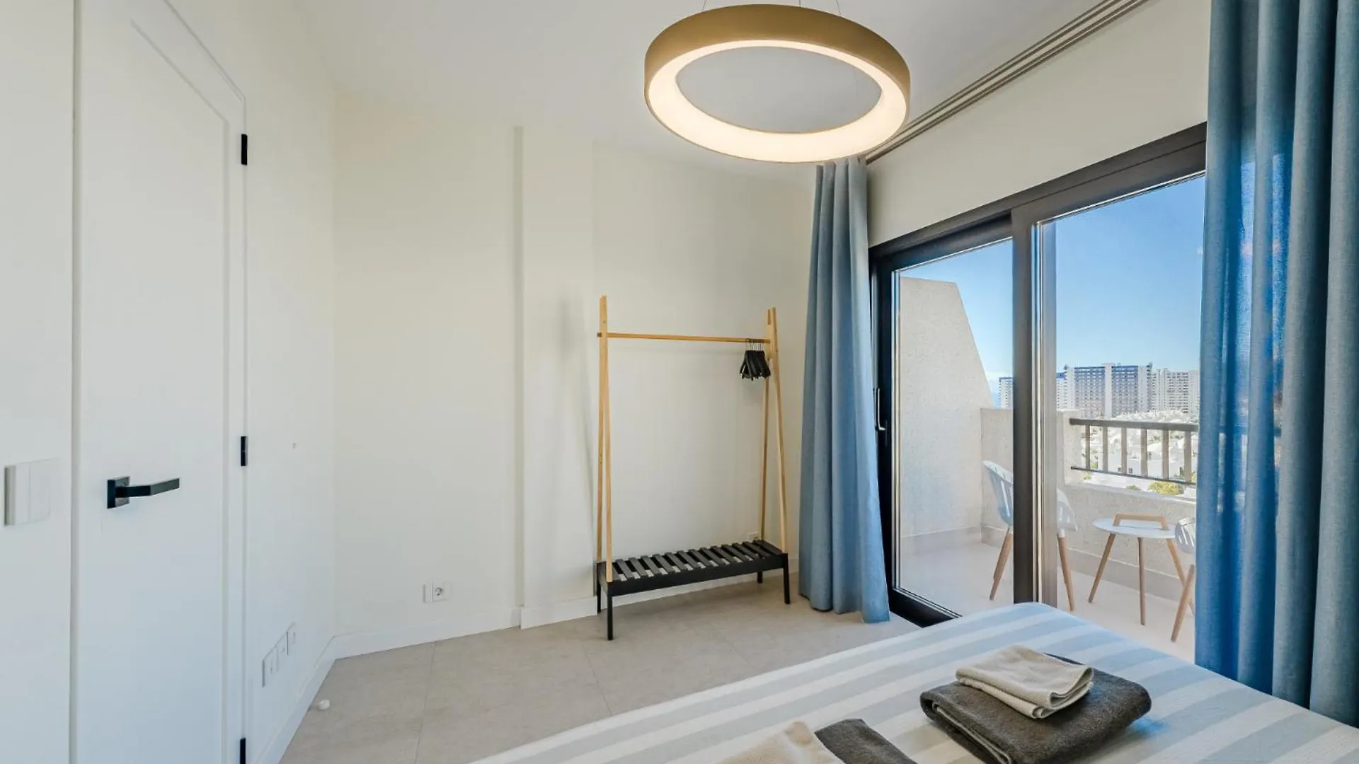 Exclusive New Townhouse In Playa Paraiso 아데제 0*,