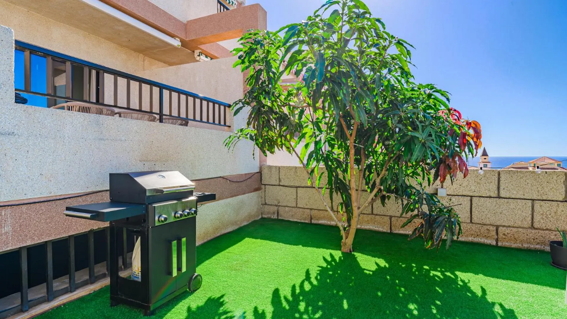 Exclusive New Townhouse In Playa Paraiso 아데제 스페인