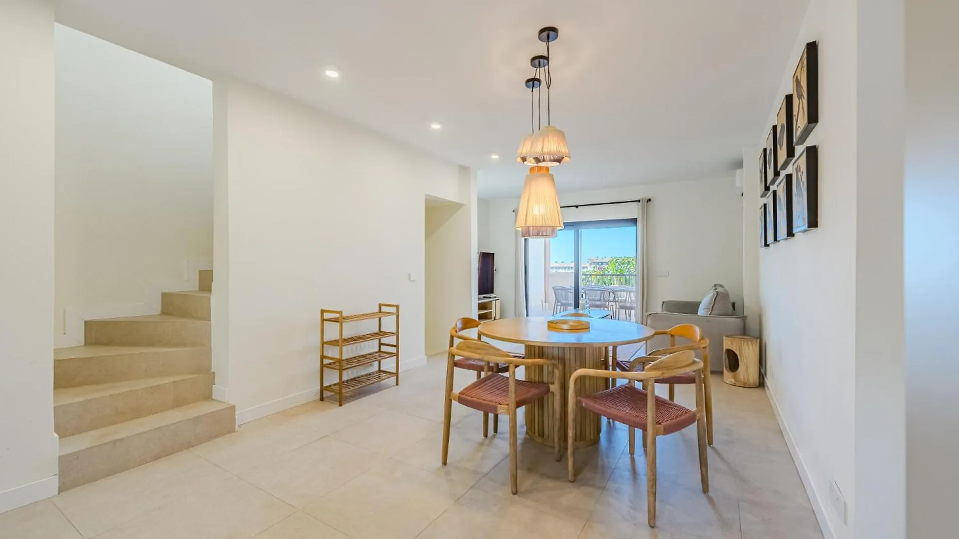 Exclusive New Townhouse In Playa Paraiso 아데제 0*,  스페인